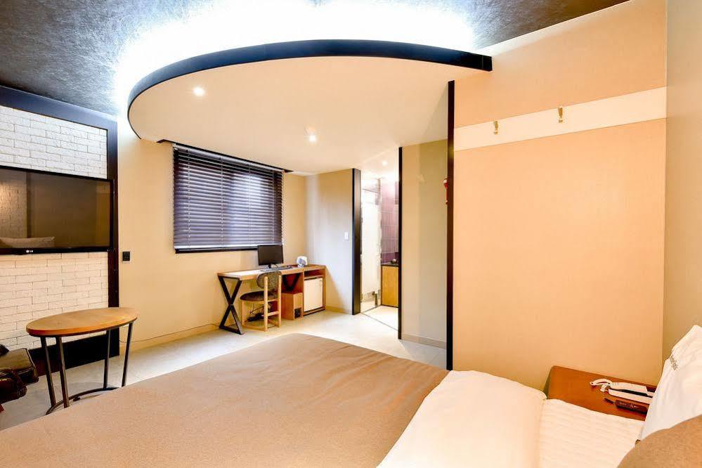 Hotel Ignis Oncheonjang Пусан Екстер'єр фото